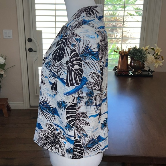 Linen Cotton Crop Boxy Button Front Shirt Beach Hawaiian Coconut Girl Sz S NWT - Picture 3 of 9
